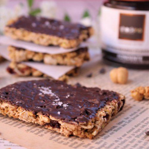 Idee ricetta. Barrette ai cereali ricoperte al fondente e fior di sale. - Shockino Cioccolato